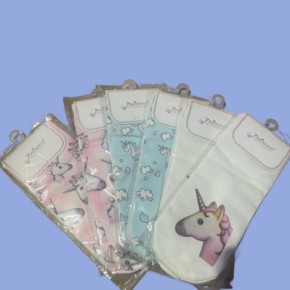 Bundle of 6 Kid’s Girls Unicorn ankle socks - one size fits all - Picture 6 of 9